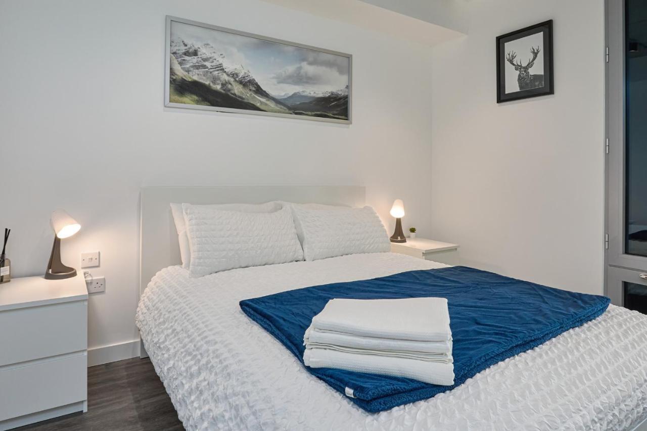 Morden Lovely 3Bedroom Apartment London Abbey Wood Extérieur photo