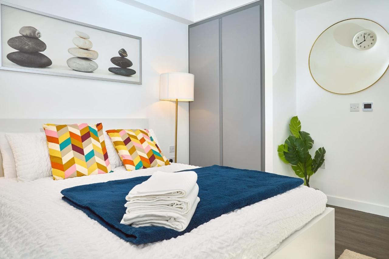 Morden Lovely 3Bedroom Apartment London Abbey Wood Extérieur photo